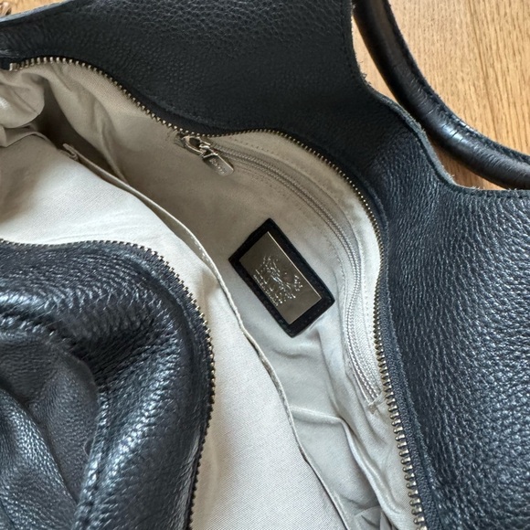 Roots Canada Lauren Black Leather Bag - EUC - Picture 5 of 12
